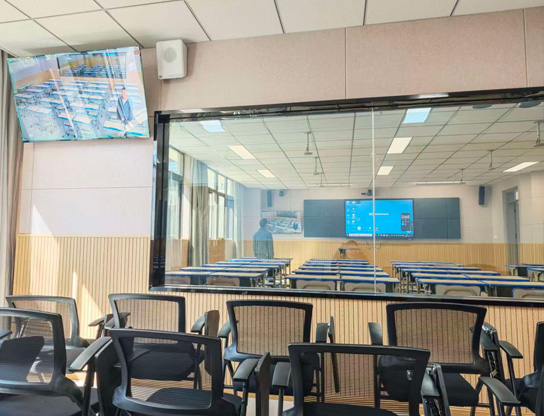 ¡����XXXѧУ��Ʒ¼�����Ұ���